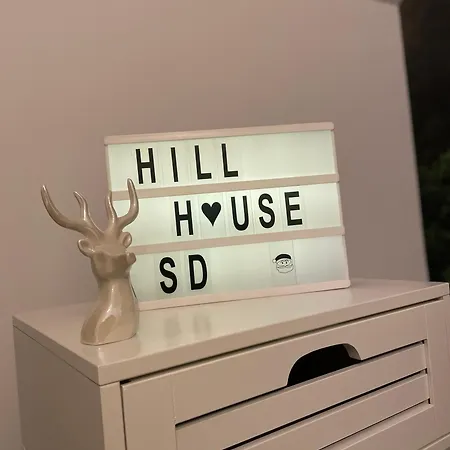 Hill House Sd Villa *